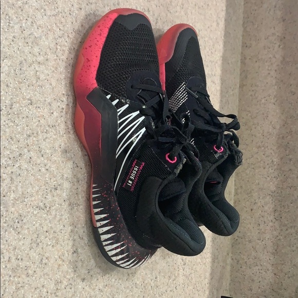 Adidas D.O.N. Issue 1 Basketball Shoe Venom Marvel - Picture 2 of 5
